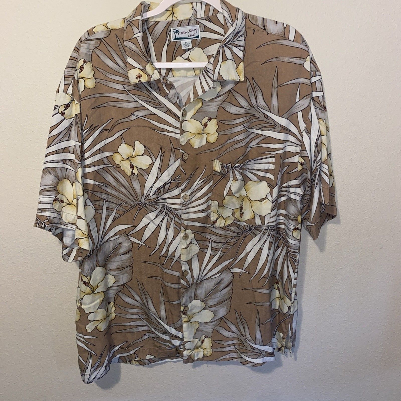 Monterey Club Mens Button Down Silk Shirt Pink Floral